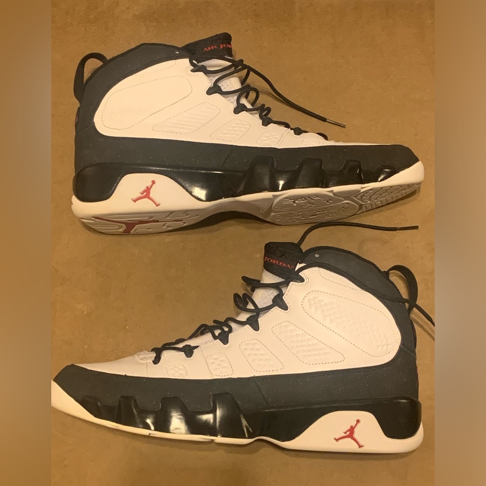 Size 13.5 Jordan 9s retro
